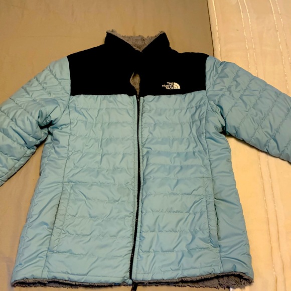 Girls North Face Reversible jacket size XL 18 - Picture 1 of 10
